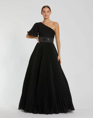 Black Pleated Shimmering One Shoulder Gown