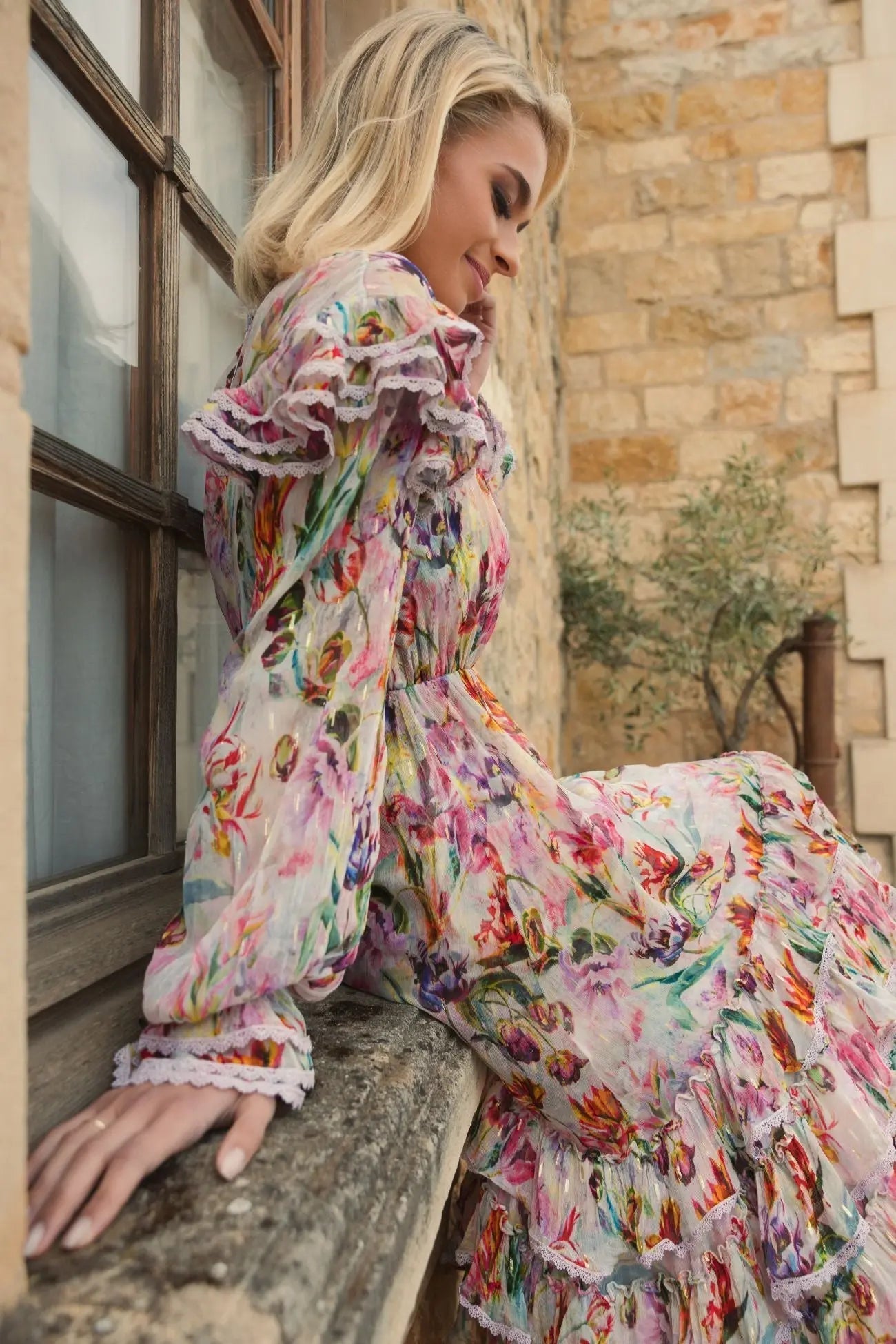 Multicolor Long Sleeve Ruffle Detail Floral Shift Dress